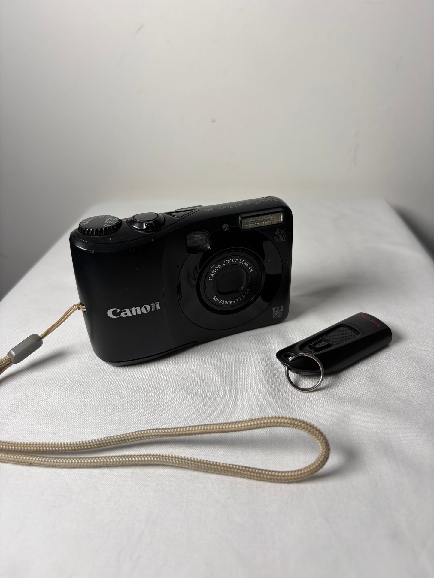Appareil photo numérique compact Canon PowerShot A1200
