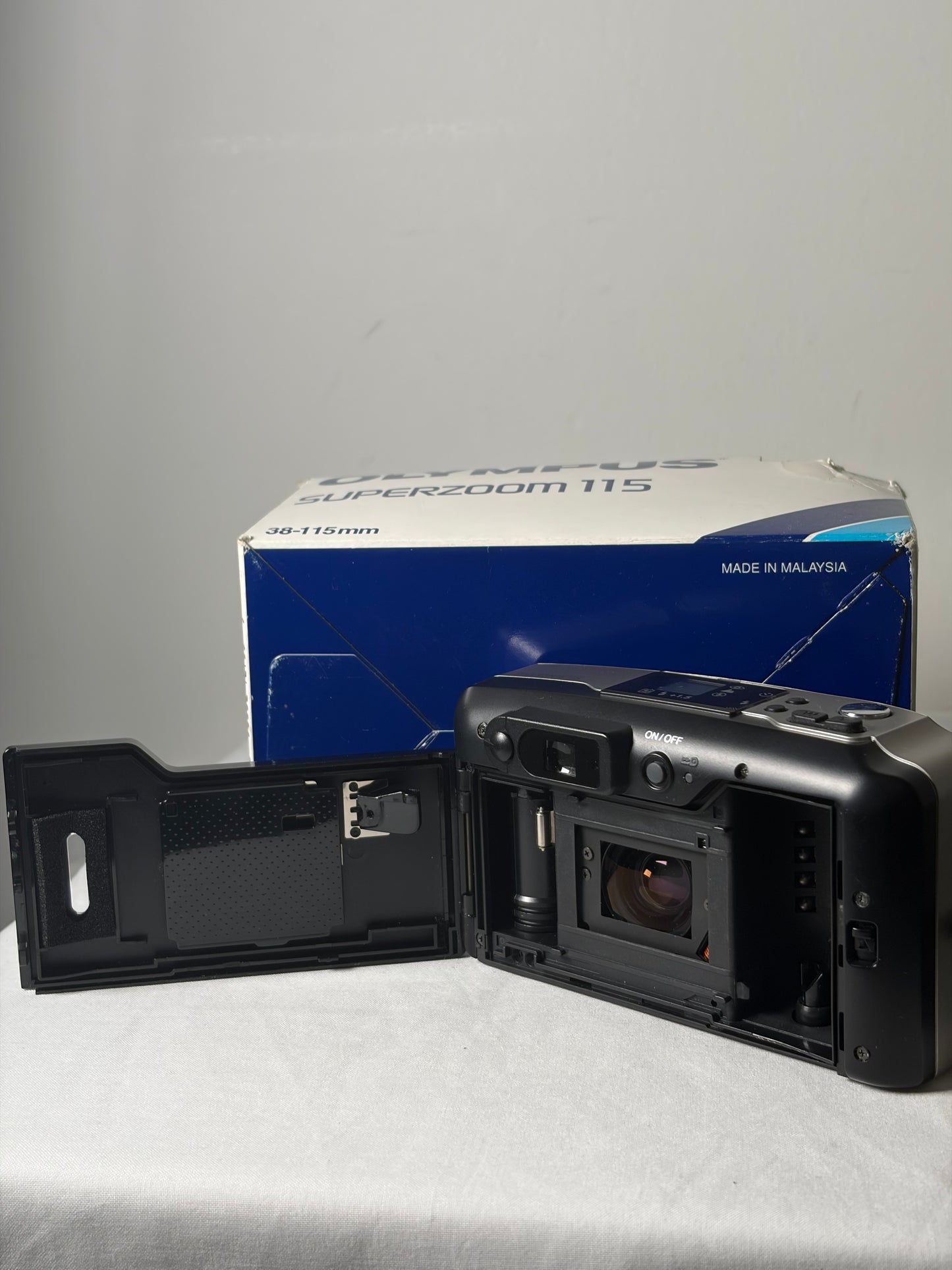 Appareil photo argentique compact Olympus Superzoom 115