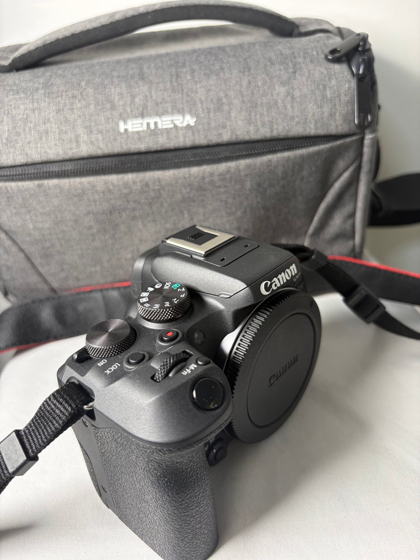 Appareil photo numérique hybride Canon EOS R10(958 déclenchements)