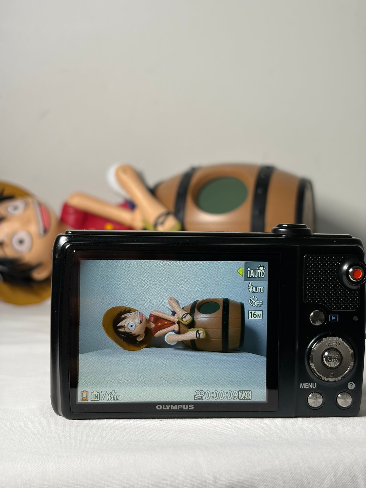 Appareil photo numérique compact Olympus VR-350