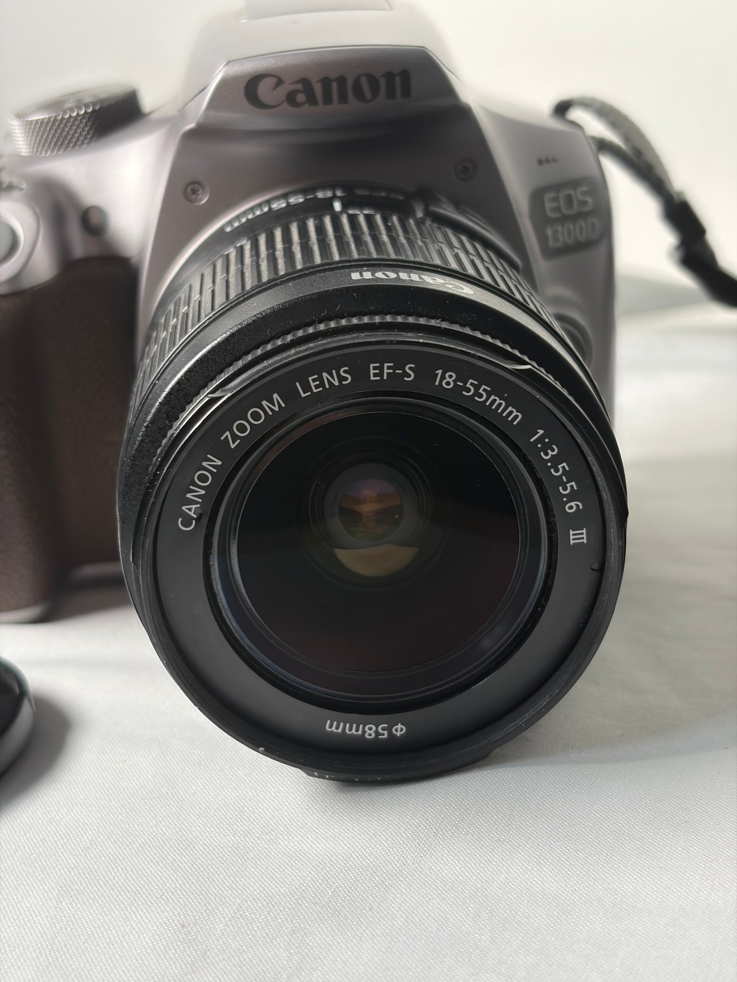 Appareil photo numérique reflex Canon EOS 1300D