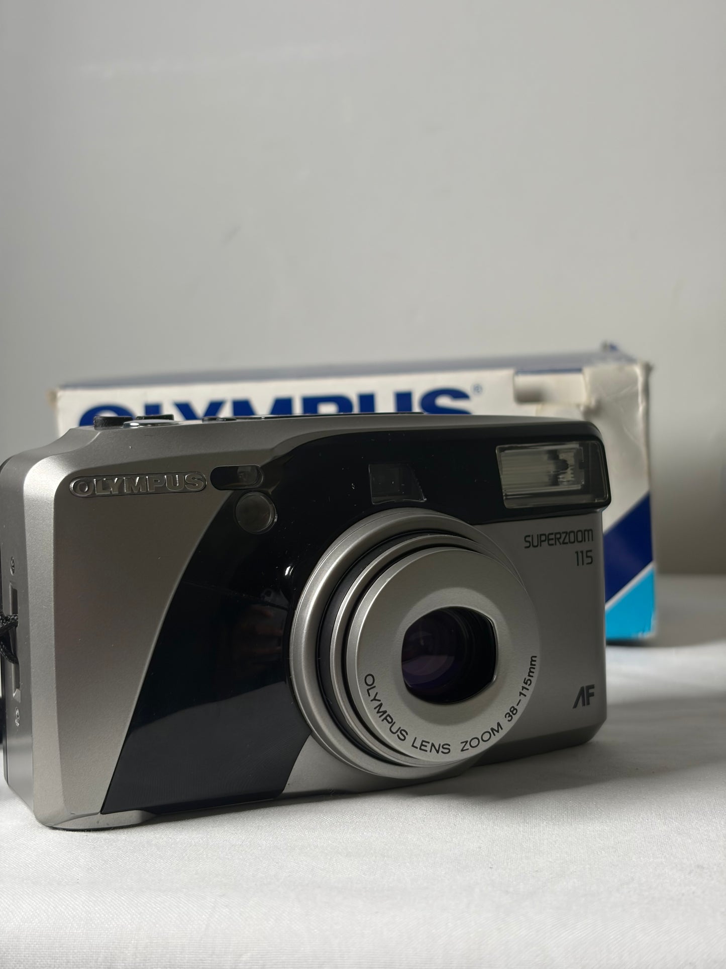 Appareil photo argentique compact Olympus Superzoom 115