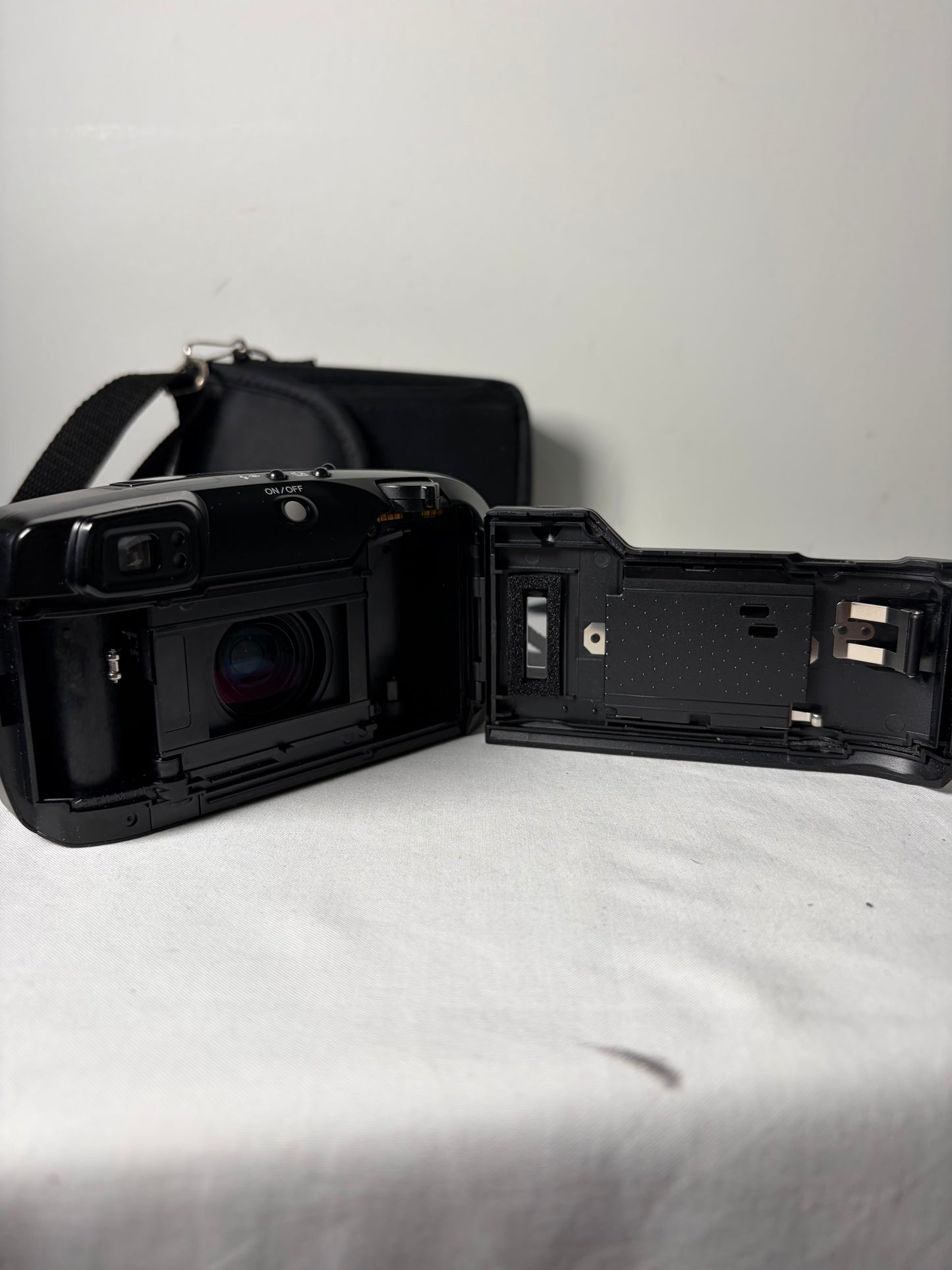 Appareil photo argentique compact Minolta Riva Zoom 115 EX