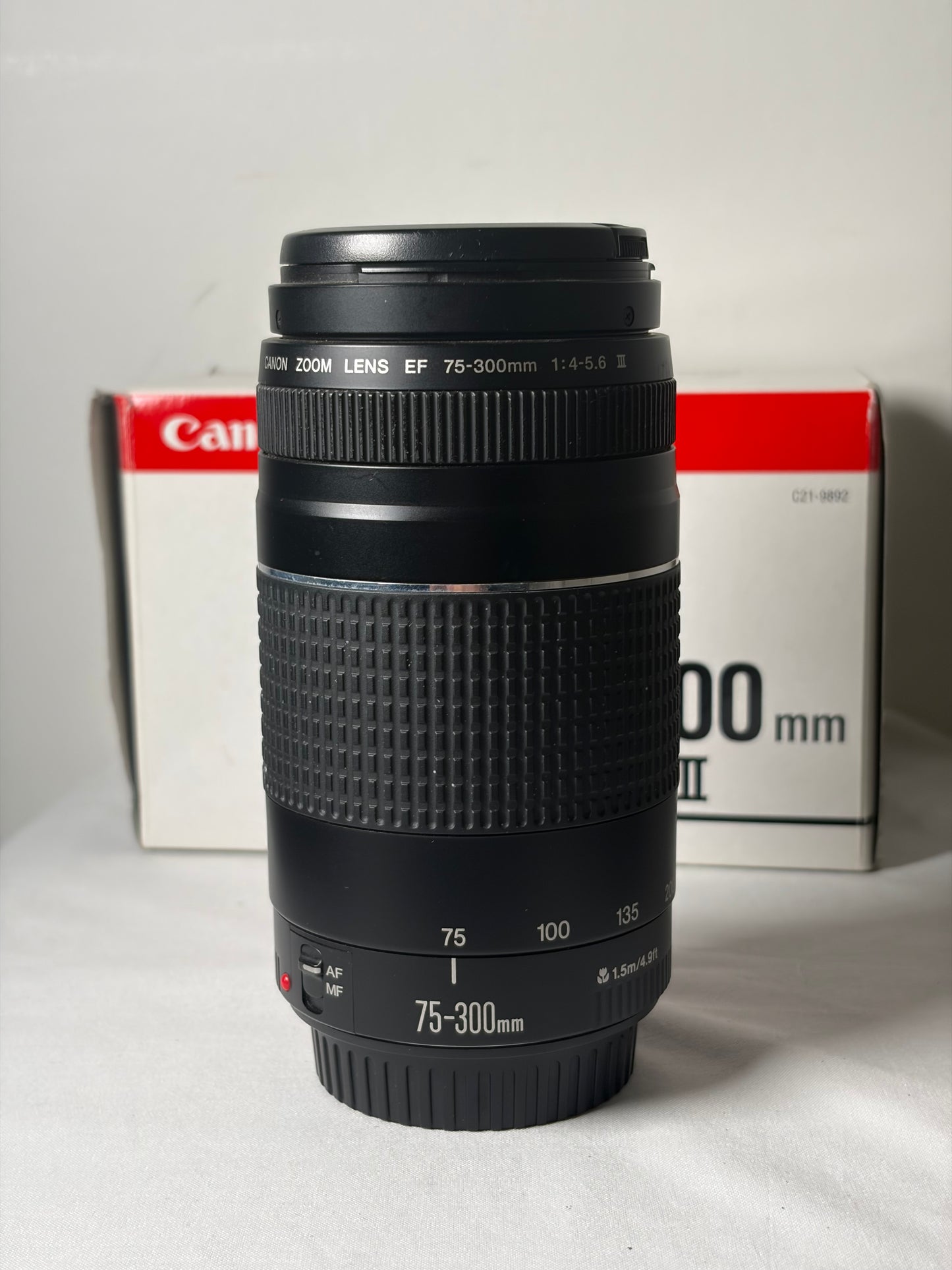 Objectif Canon EF 75-300mm F/4-5.6 III