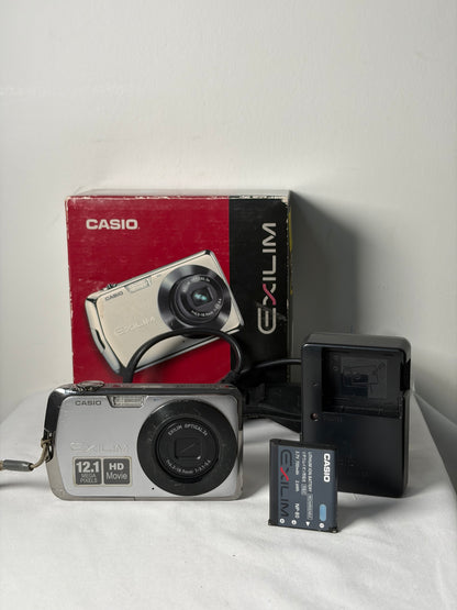 Appareil photo numérique compact Casio Exilim Z330