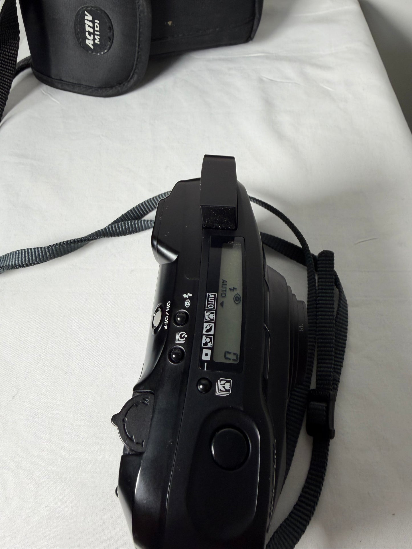 Appareil photo argentique compact Minolta Riva Zoom 115 EX